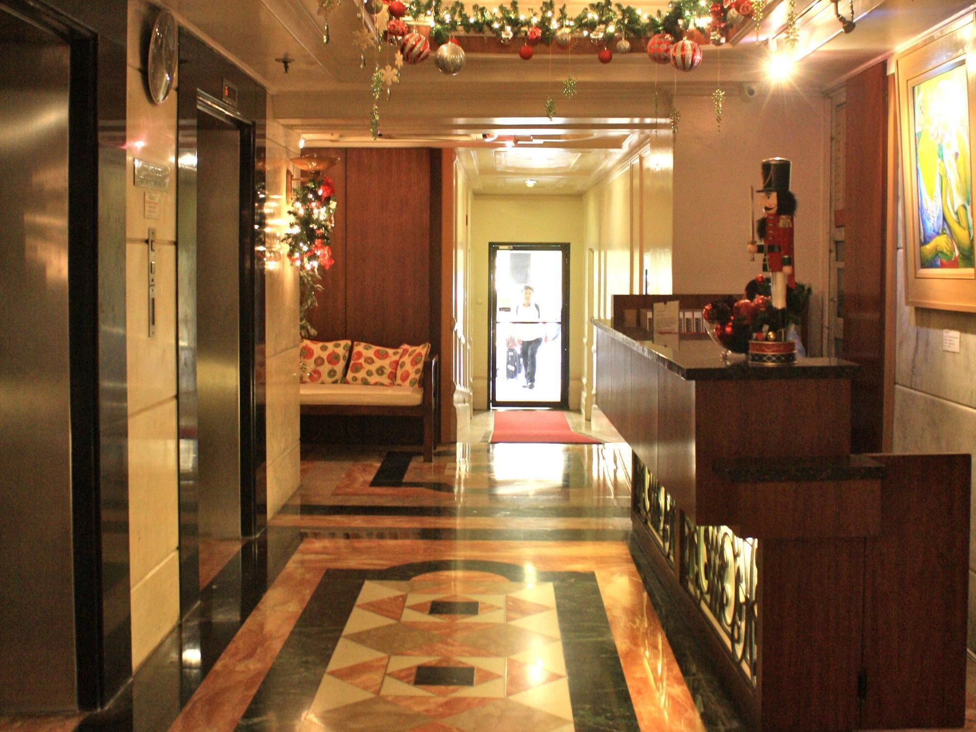 Hotel Perla Mansion Makati City Exterior foto