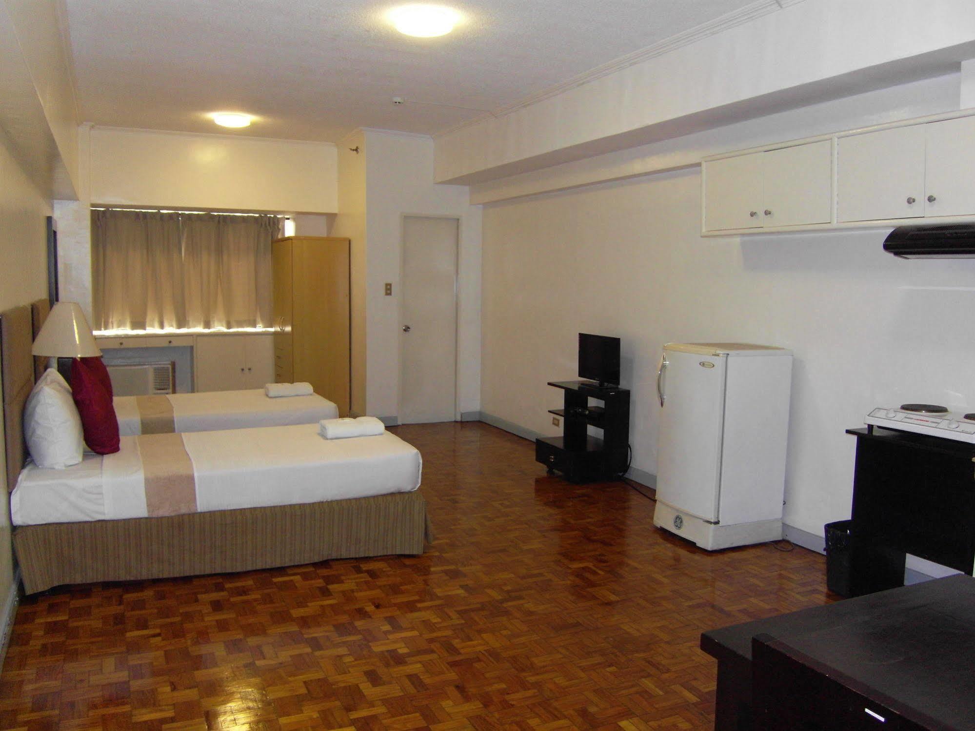 Hotel Perla Mansion Makati City Exterior foto